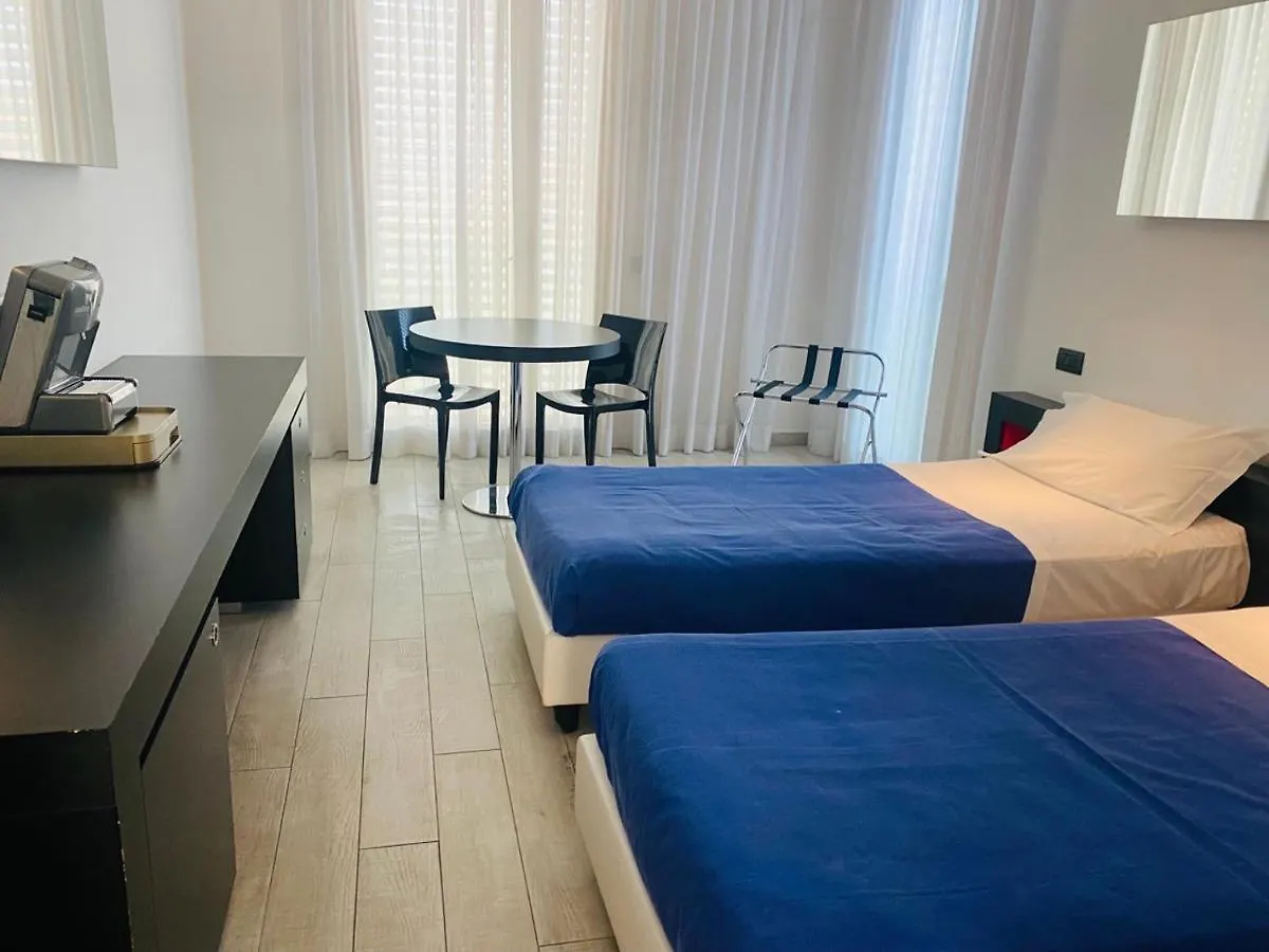Blue Shades ApartHotel Pisa Italia