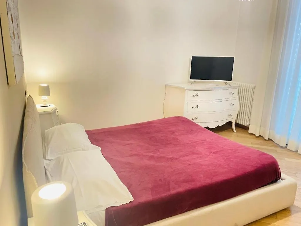**** Hotel Blue Shades ApartHotel Pisa Italia