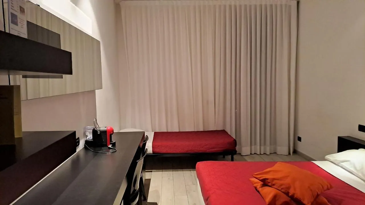 Blue Shades Hotel Pisa