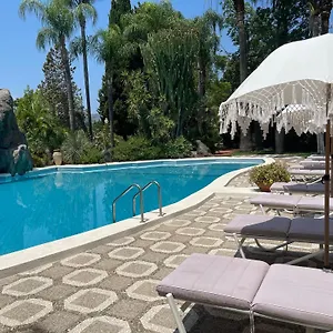 Bed & Breakfast La ***