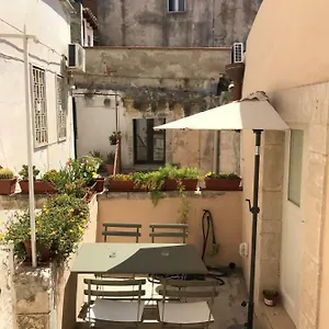 https://la-casetta-di-ortigia.sicilyhotelsitaly.net
