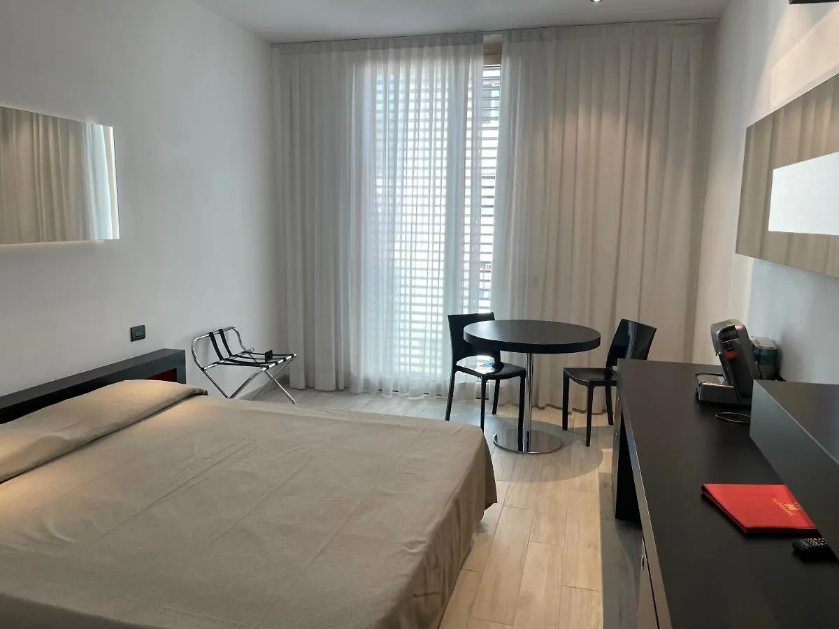 Blue Shades Hotel Pisa