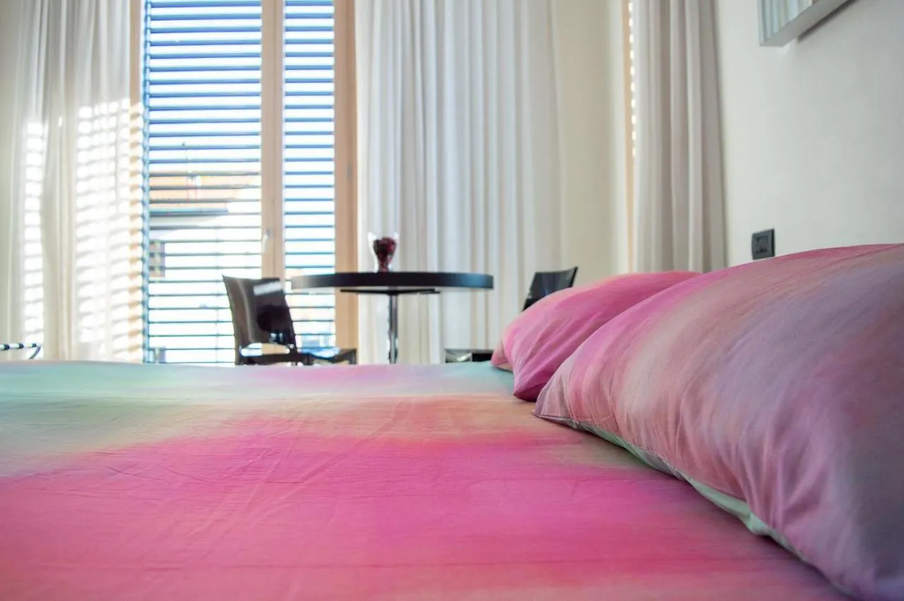 פיזה Blue Shades Hotel